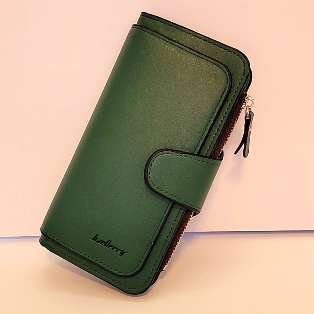 Baeberry Forest Green Wallet